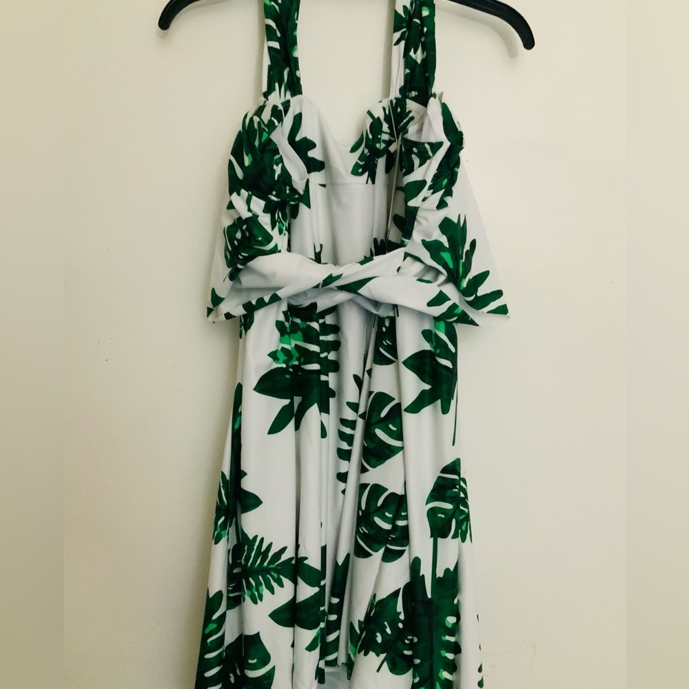 Swimsuit - Picture 6 of 9